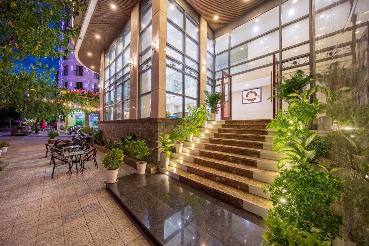 Kiwi Hotel&Cafe Đà Nẵng Exterior foto